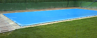 Anuncios de empresas profesionales de lonas de piscinas en España.